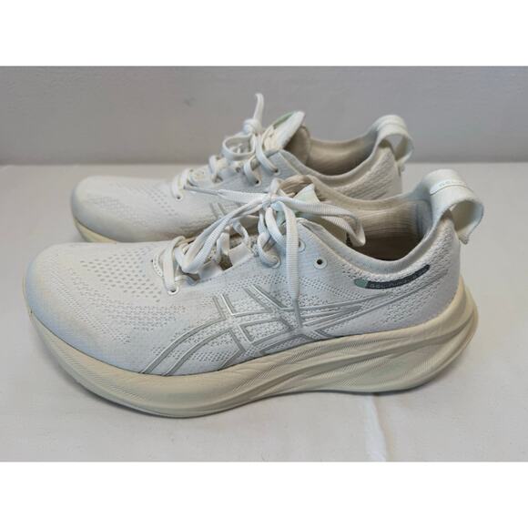 Asics Women's Gel-Nimbus 26 Running Shoe, White, Size 10 - Picture 2 of 8